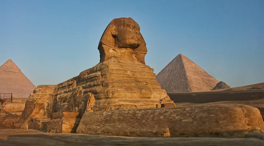 Sehen Sie die berühmtesten Monumente beim Ausflug Hurghada Luxor in nur einem Tag